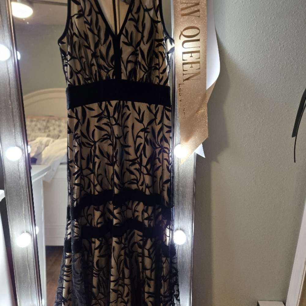Black Lace Embellished Maxi Gown